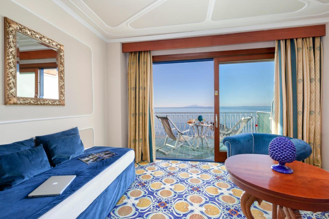 Alimuri Bay Resort Meta Ngoại thất bức ảnh