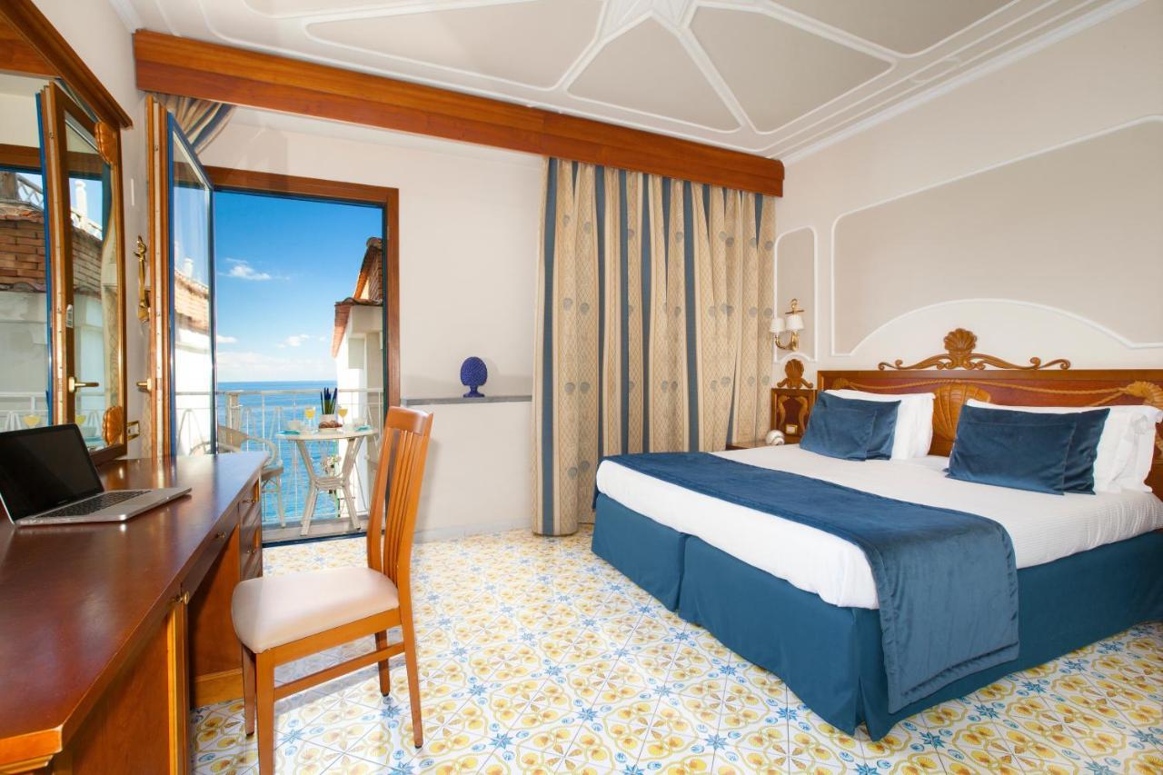Alimuri Bay Resort Meta Ngoại thất bức ảnh
