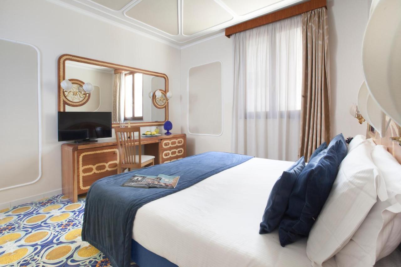 Alimuri Bay Resort Meta Ngoại thất bức ảnh
