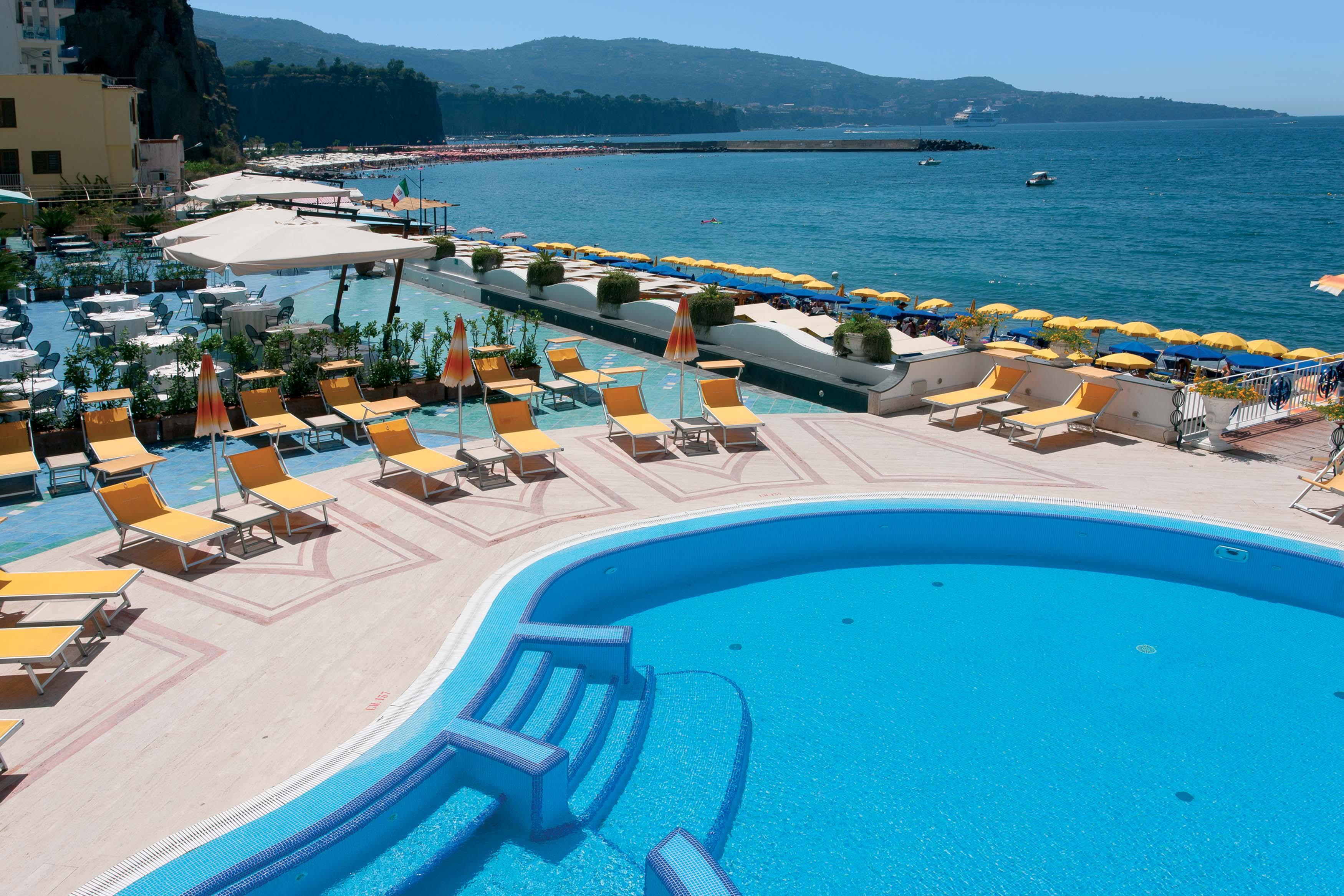 Alimuri Bay Resort Meta Ngoại thất bức ảnh