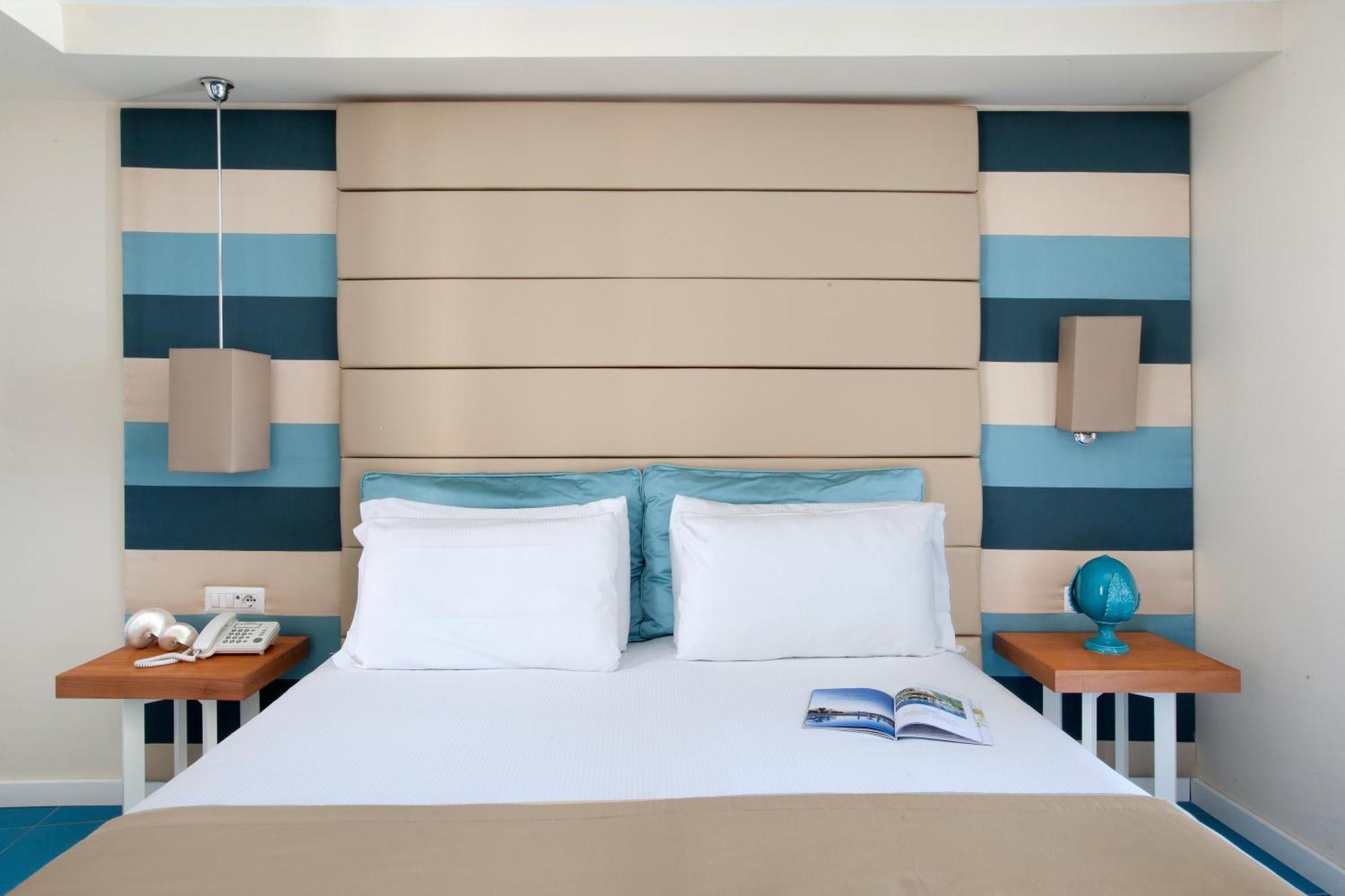 Alimuri Bay Resort Meta Ngoại thất bức ảnh