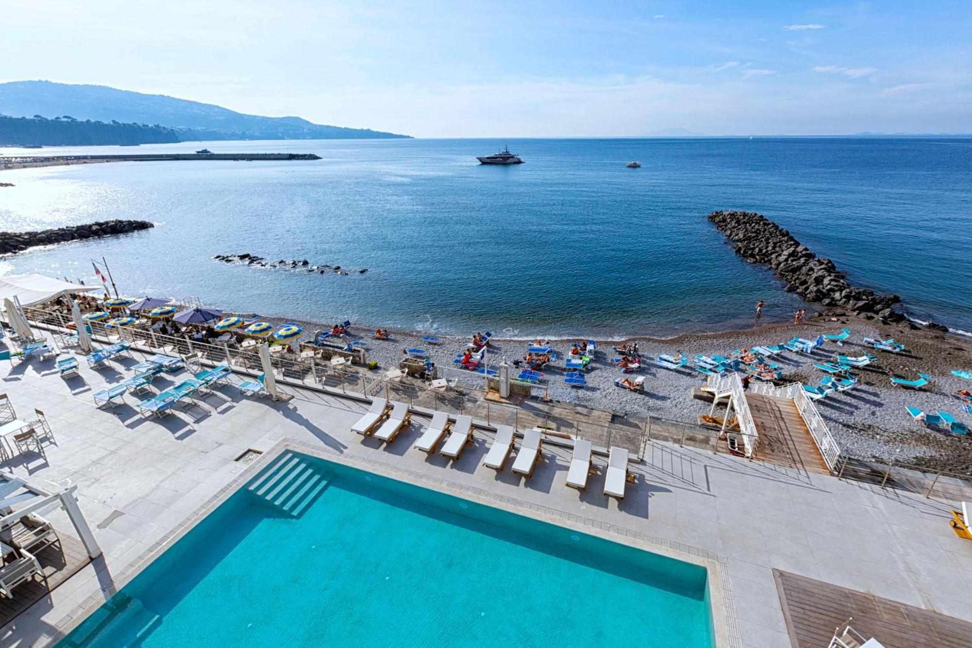Alimuri Bay Resort Meta Ngoại thất bức ảnh